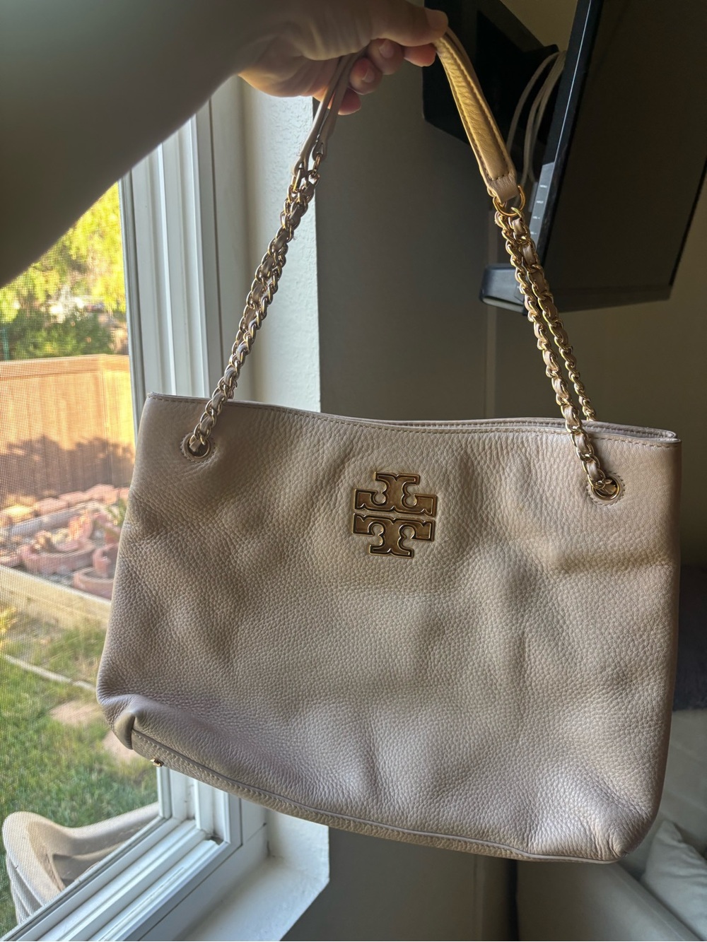 Tory Burch Pebbled Leather Shoulder Tote in Light Pink/Beige